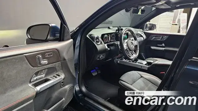 Mercedes-Benz GLB-Class 2022 — ფოტო 18/20