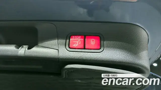 Mercedes-Benz GLB-Class 2022 — ფოტო 6/20