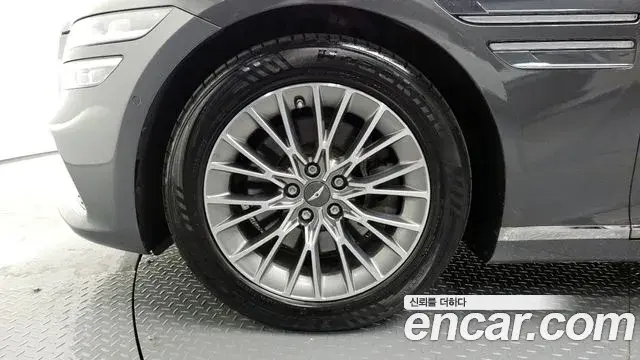 Genesis G80 2020 — Photo 1/20