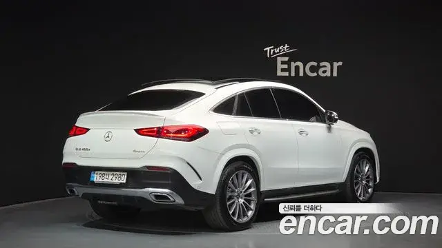 Mercedes-Benz GLE-Class 2023 — ფოტო 17/20