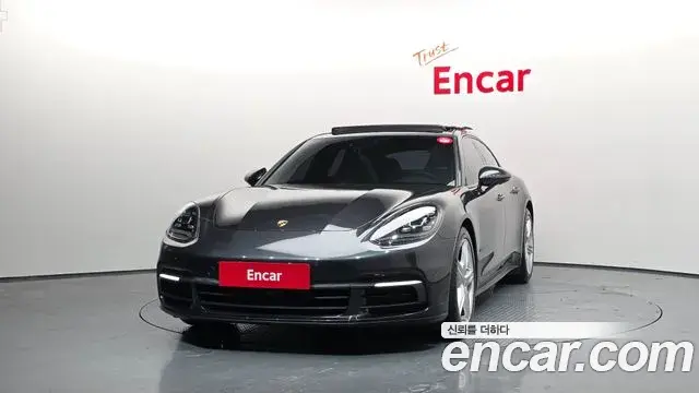 Porsche Panamera 2018 — ფოტო 2/20