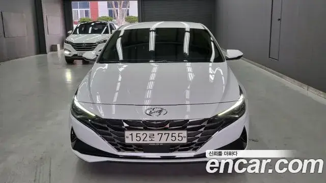 Hyundai The New Avante Hybrid 2020 — Photo 18/19