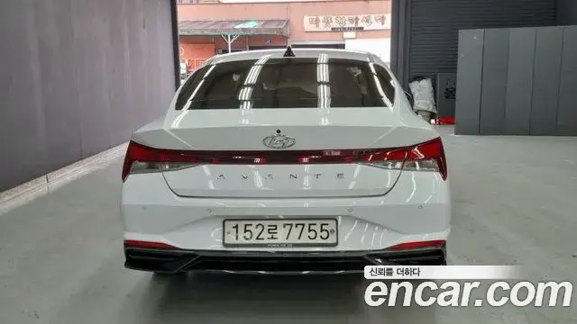 Hyundai The New Avante Hybrid 2020 — Photo 19/19