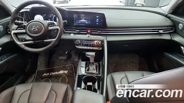 Hyundai The New Avante Hybrid 2020 — Photo 4/19