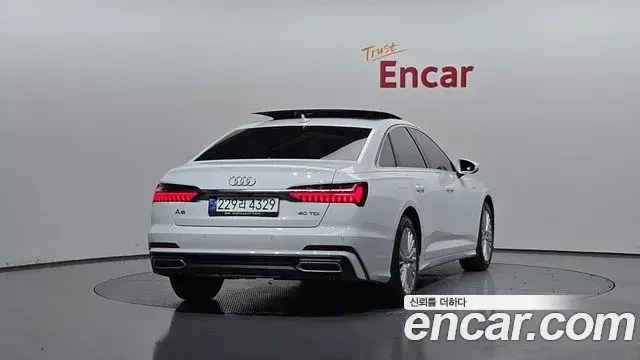 Audi A6 2020 — ფოტო 8/20