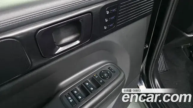 Hyundai Santa Fe 2023 — Şəkil 19/20