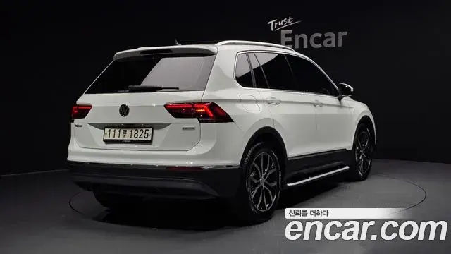 Volkswagen Tiguan 2020 — Photo 19/20