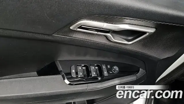 Kia Sportage 2021 — Фото 18/20