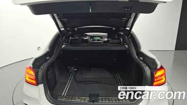 BMW X4 2018 — ფოტო 18/20