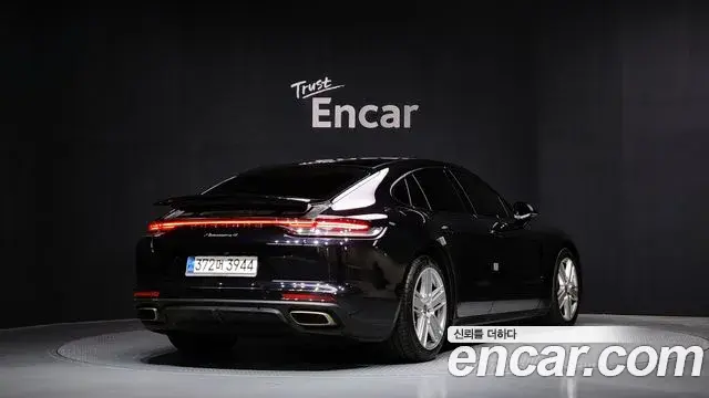 Porsche Panamera 2021 — Photo 10/20