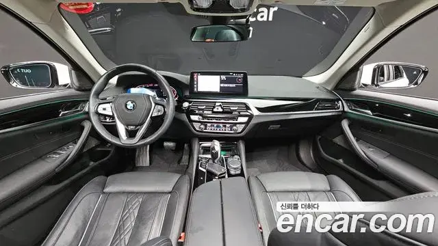 BMW 5 Series 2020 — ფოტო 1/20