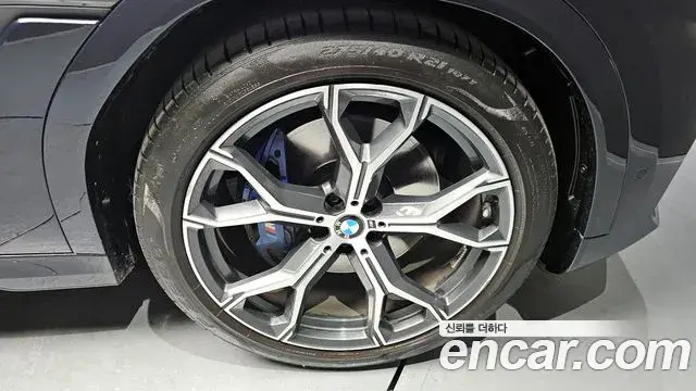 BMW X6 2022 — ფოტო 5/20