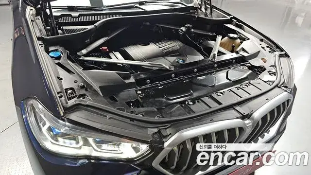 BMW X6 2022 — ფოტო 9/20