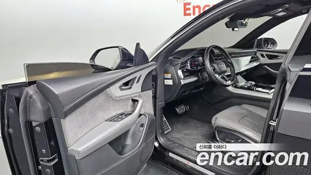 Audi Q8 2021 — ფოტო 8/20
