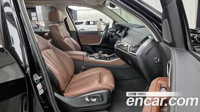 BMW X5 2023 — Photo 8/20