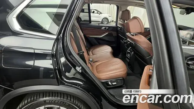 BMW X5 2023 — Photo 19/20