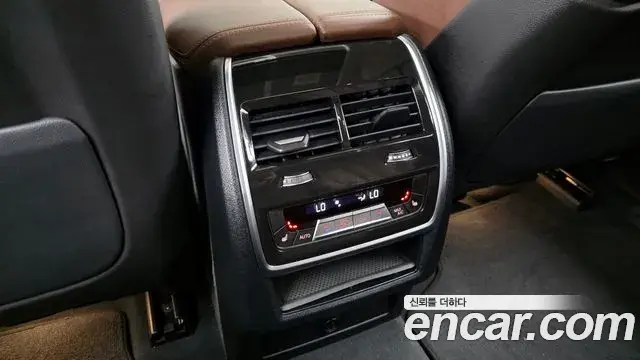 BMW X5 2023 — Photo 9/20