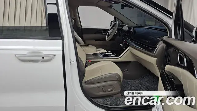 Kia Carnival 2021 — Şəkil 8/20