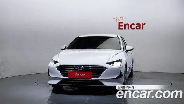 Hyundai Sonata Hybrid 2019 — ფოტო 15/20