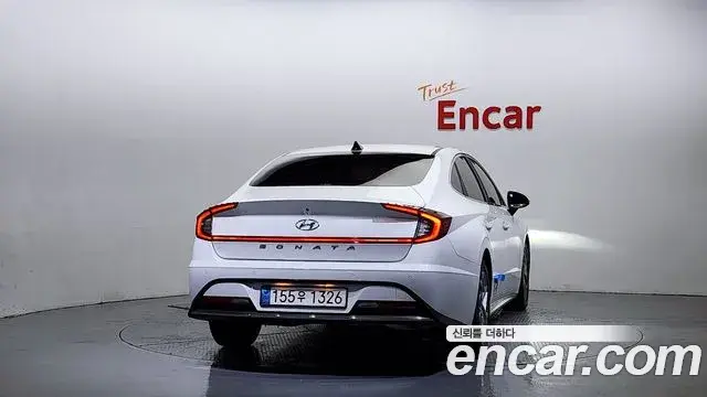 Hyundai Sonata Hybrid 2019 — ფოტო 13/20