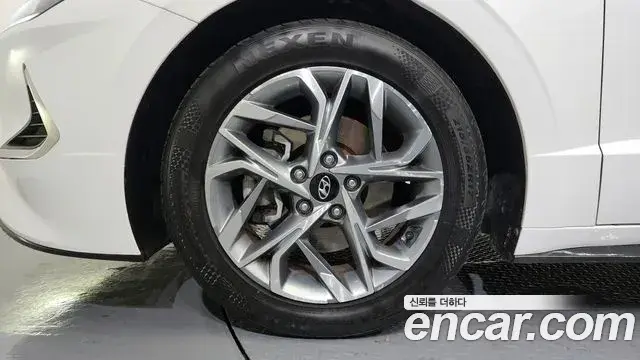 Hyundai Sonata Hybrid 2019 — ფოტო 14/20