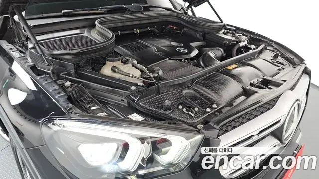Mercedes-Benz GLE-Class 2020 — Şəkil 4/20