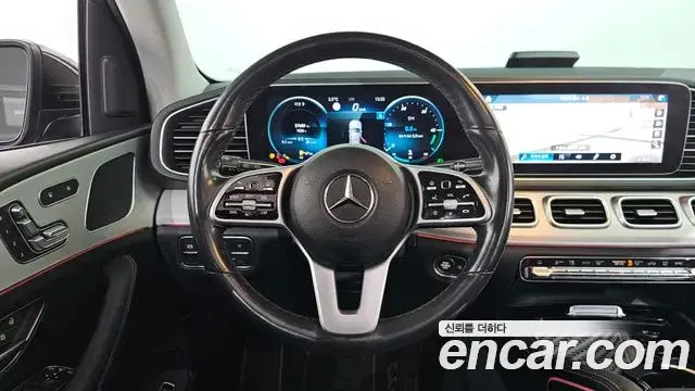 Mercedes-Benz GLE-Class 2020 — Şəkil 17/20