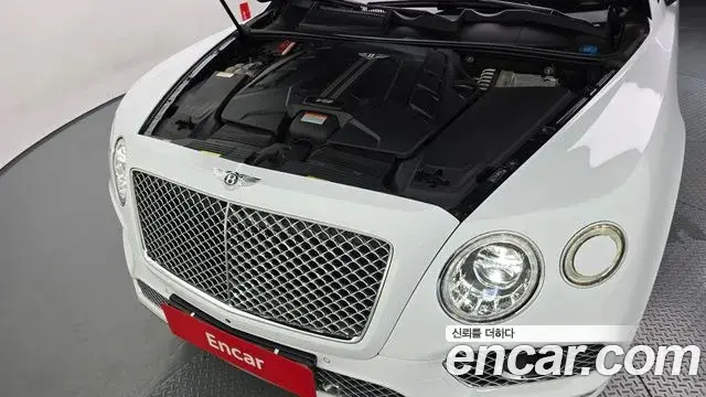 Bentley Bentayga 2020 — Şəkil 20/20