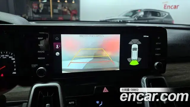 Kia Sorento 2021 — ფოტო 8/20