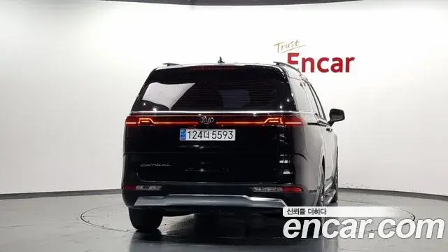 Kia Carnival 2021 — Photo 15/20
