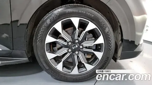 Kia Carnival 2021 — Photo 16/20