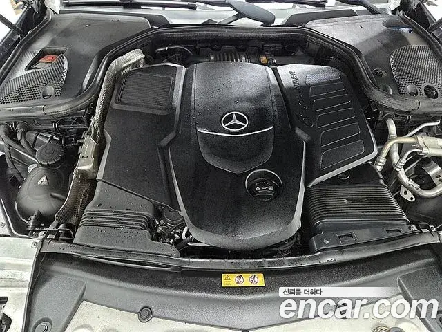 Mercedes-Benz CLS-Class 2018 — ფოტო 17/20