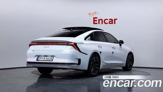 Kia K8 2024 — Şəkil 10/20