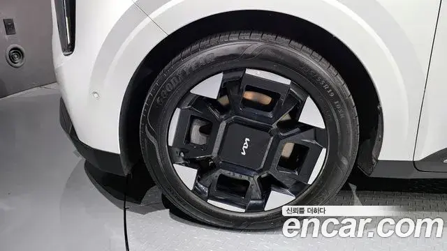 Kia Carnival 2024 — ფოტო 1/20