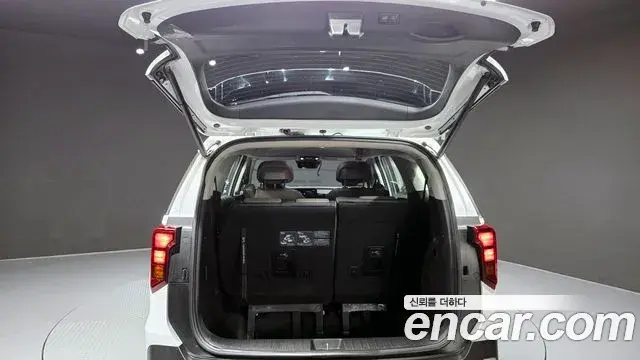 Kia Carnival 2024 — ფოტო 2/20