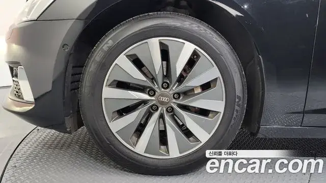 Audi A6 2021 — ფოტო 1/20