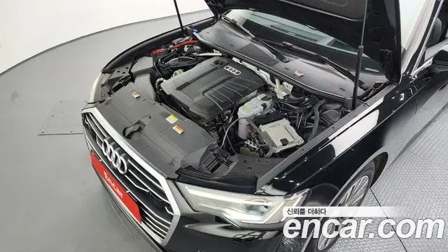 Audi A6 2021 — ფოტო 17/20