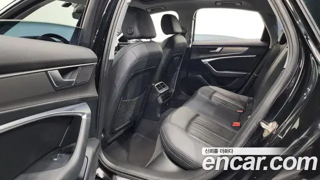 Audi A6 2021 — ფოტო 14/20