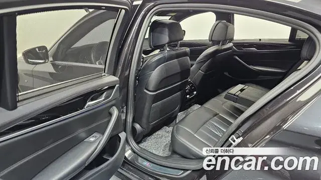 BMW 5 Series 2019 — Şəkil 20/20