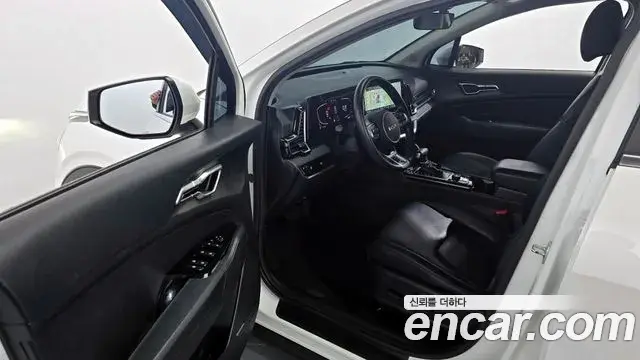 Kia Sportage 2021 — ფოტო 17/20