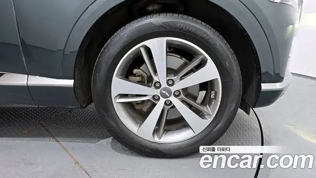 Genesis GV80 2020 — ფოტო 9/20