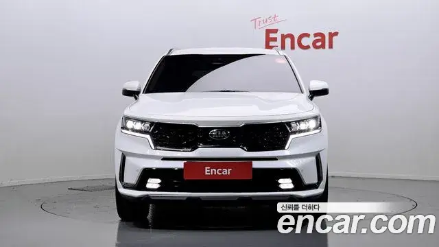 Kia Sorento 2021 — Фото 2/20