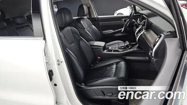 Kia Sorento 2021 — Фото 9/20
