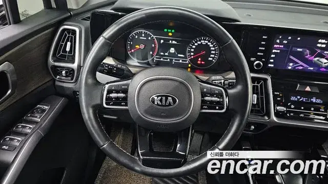 Kia Sorento 2021 — Фото 13/20