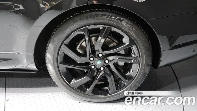 Land Rover Range Rover Sport 2021 — ფოტო 19/20