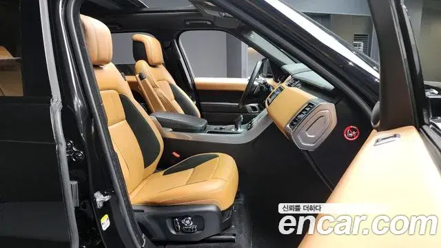 Land Rover Range Rover Sport 2021 — ფოტო 18/20