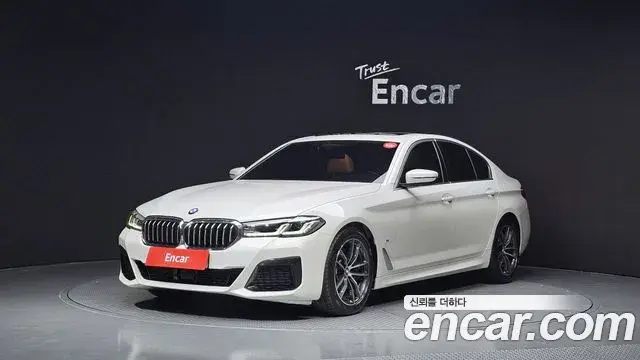 BMW 5 Series 2022 — ფოტო 6/20