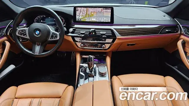 BMW 5 Series 2022 — ფოტო 16/20
