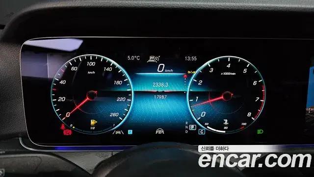 Mercedes-Benz E-Class 2023 — Фото 8/20