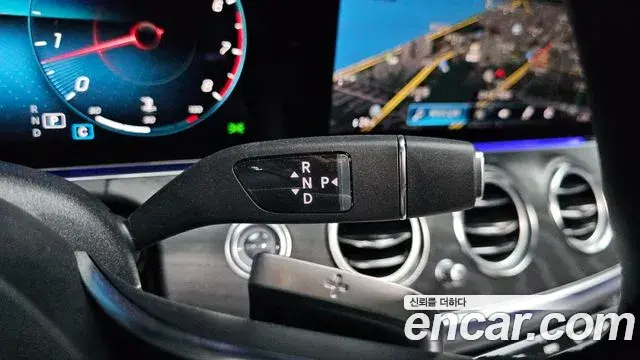 Mercedes-Benz E-Class 2023 — Фото 9/20